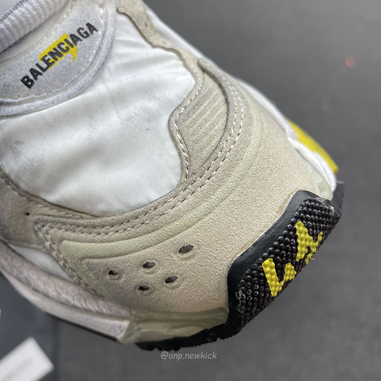 Balenciaga Runner Nylon Grey White Yellow Womens 772774 W3rny 9170 (13) - www.newkick.vip